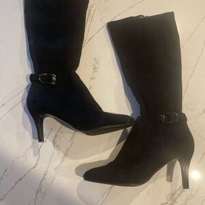 Elegant Black Women's Boots